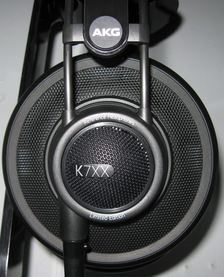 AKG K7xx Headphones Review GNDTech