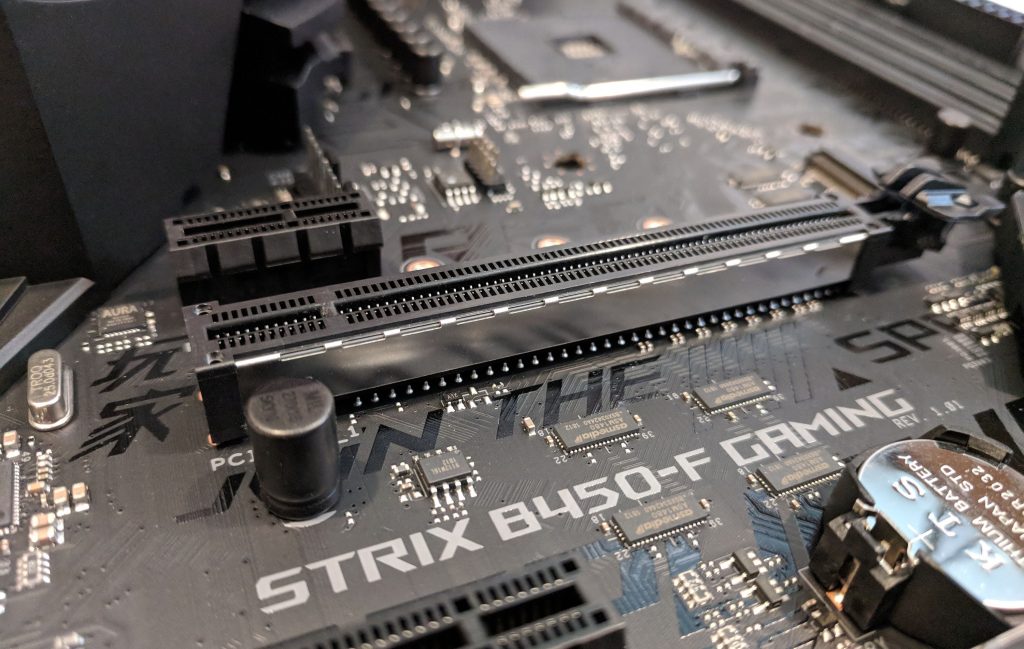 ASUS ROG STRIX B450-F Gaming Motherboard PCIE Connector