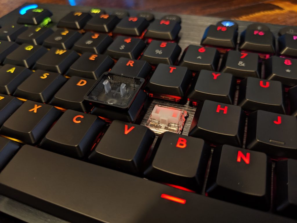 Logitech G915 LIGHTSPEED Keycap Removed