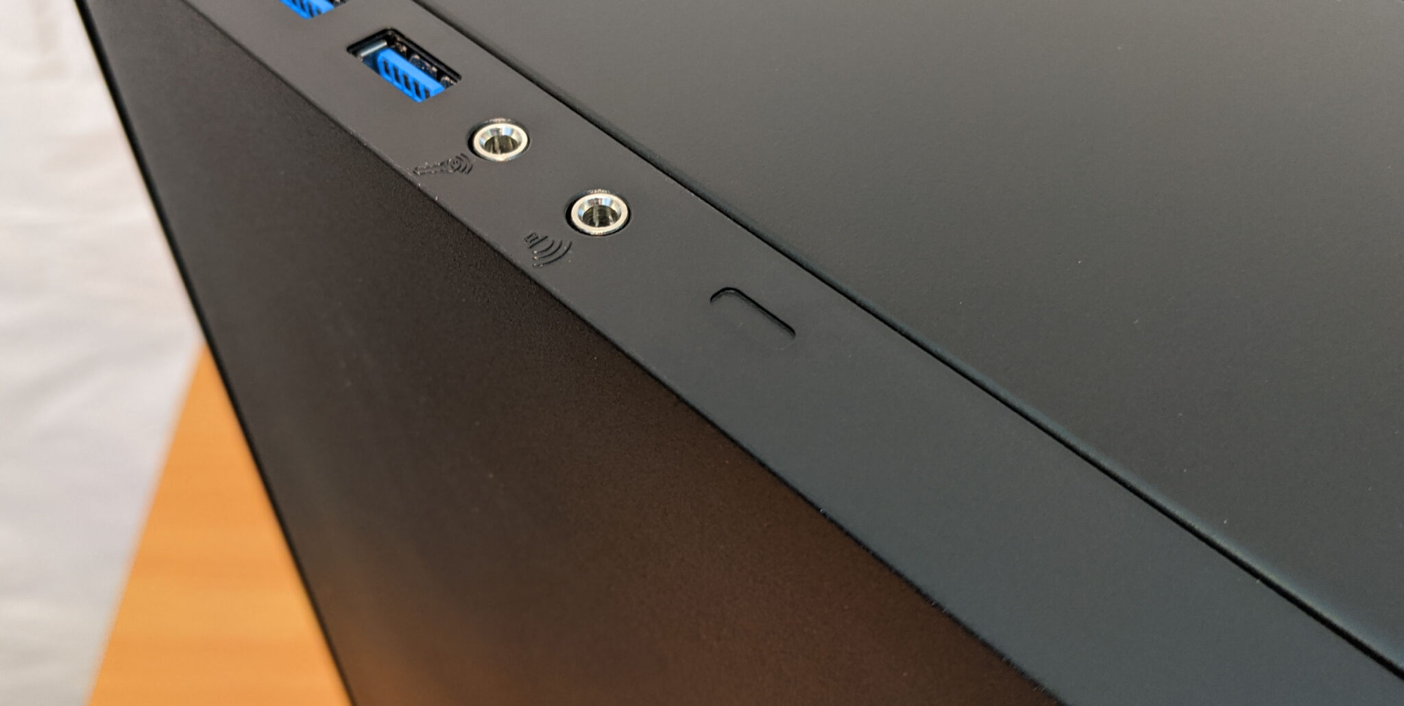 InWin 216 Case Review - Stealthy done right – GND-Tech