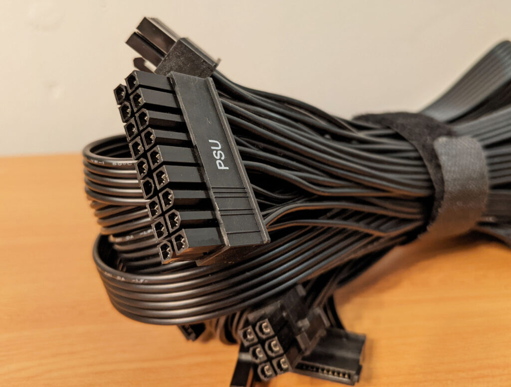 FSP Hydro G Pro 750W PSU Cables Close Up